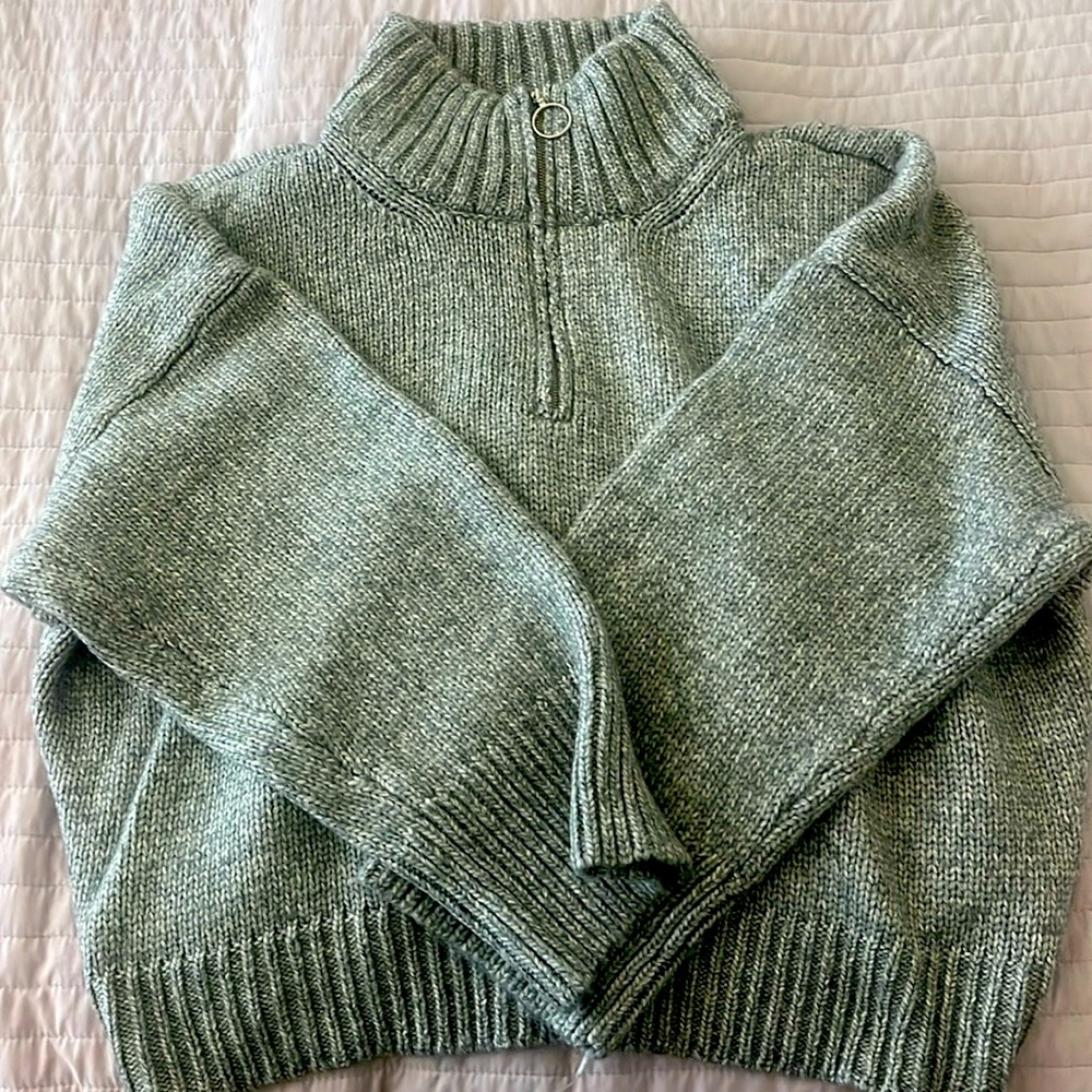 Grey Sweater long sleeve